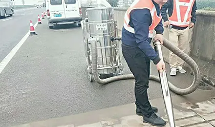 Portable Industrial Vacuum Cleaner